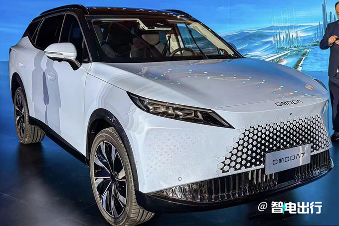 奇瑞新欧萌达7曝光酷似路虎揽胜运动 搭1.5L插混-图1