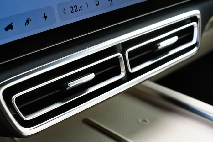 《豪华180》理想L7「冰箱彩电大沙发」存在即合理-图35