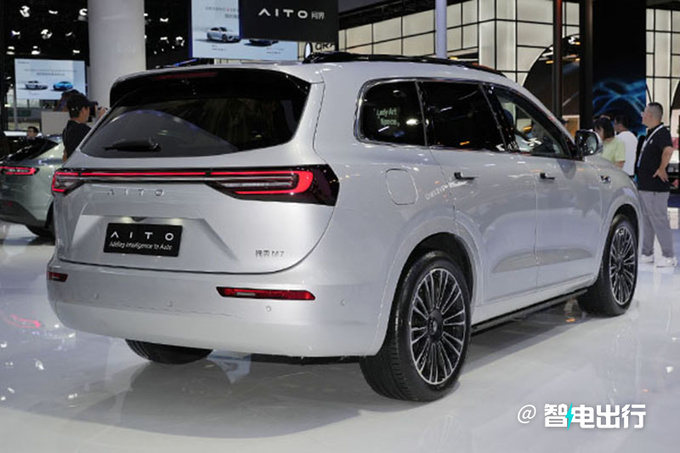 官降x.x万新问界M7五座售xx.xx-xx.xx万 智驾升级-图2