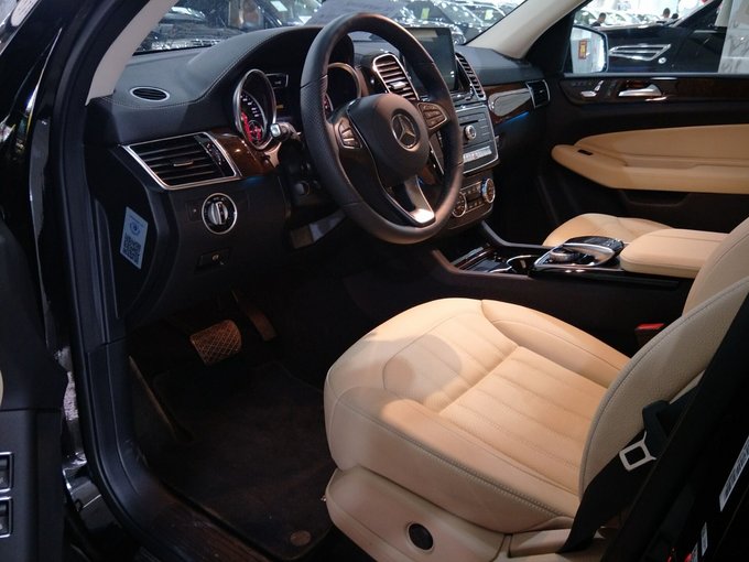 2018款奔驰GLS450 轮毂锁新鲜配置受好评-图5