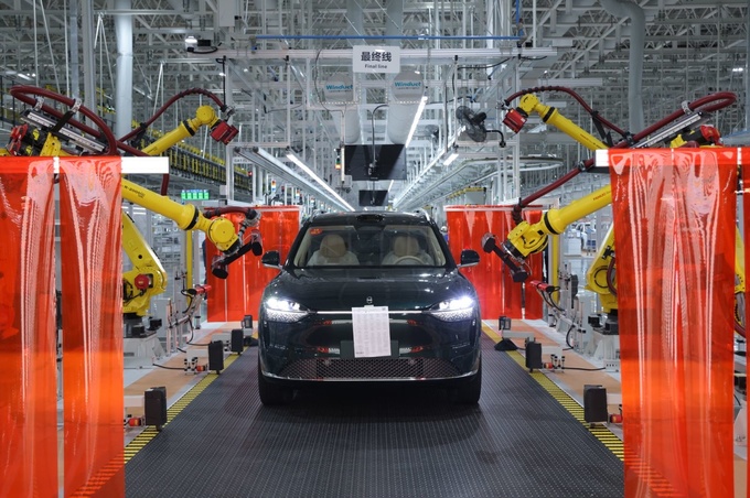 问界M9靠不靠谱北京车展看完带你去投资125亿的赛力斯超级工厂-图5