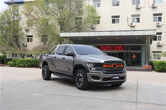 中兴全尺寸皮卡实车亮相2.3T柴油+8AT四季度上市-图1