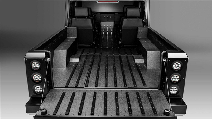 博林格B2皮卡公布售价88万元竟然没气囊-图5