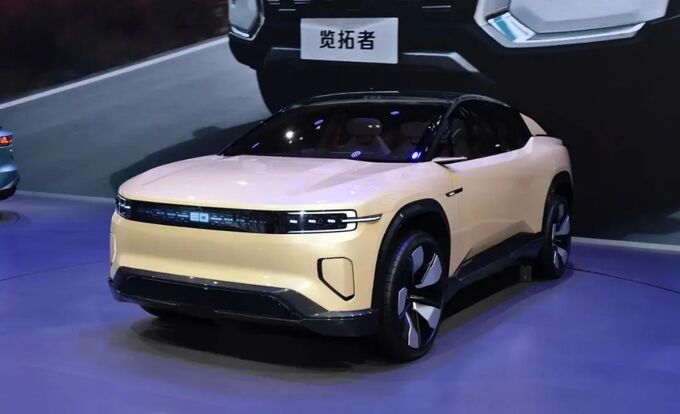 皮卡再添重量级玩家长安CD701可实现SUV秒变皮卡明年投产-图1