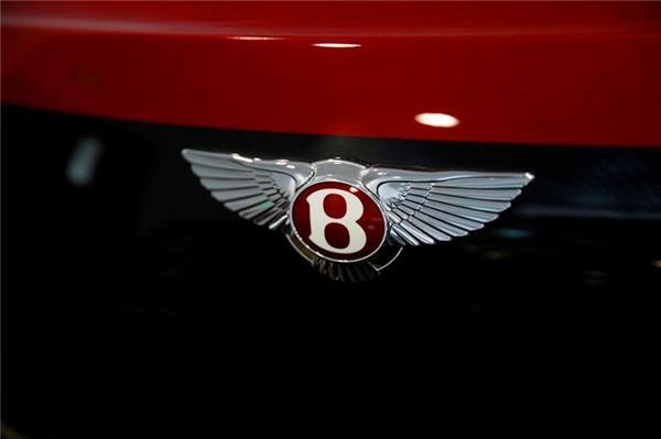 18款宾利飞驰V8 平行进口穆勒包四座配置-图3