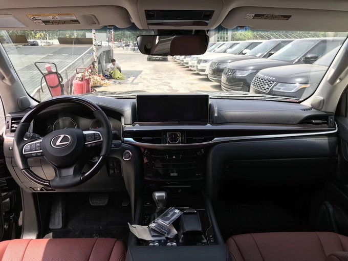 18款雷克萨斯LX570版本对比 价格配置单-图4