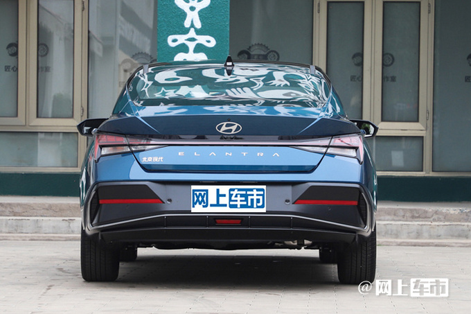 现代新伊兰特售XX-XX万尺寸加长 1.4T十月上市-图6