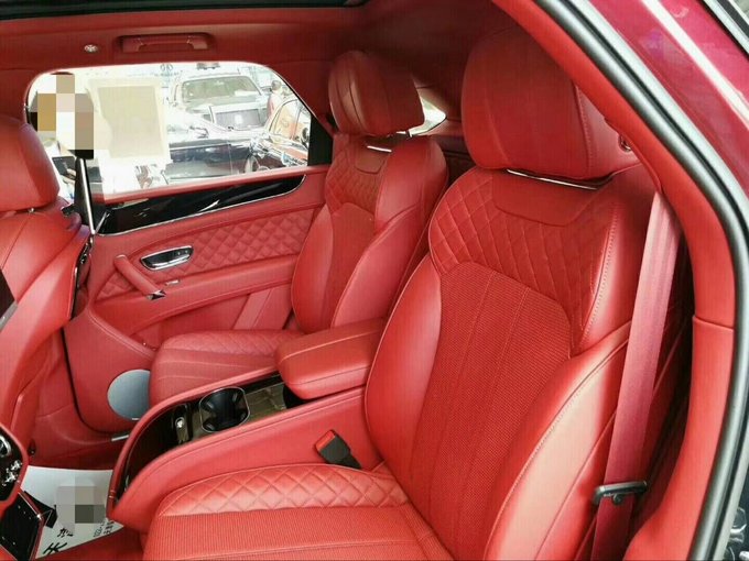 18款宾利添越市场价 柴油版四座奢华SUV-图11