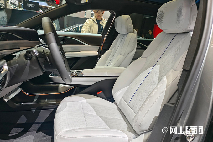 IQ锐歌全新车型29.77万凯迪拉克杀进30万豪华纯电SUV细分市场-图5