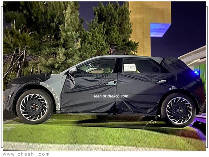 现代全新纯电SUV曝光轿跑外观/竞争XR-V纯电版-图5