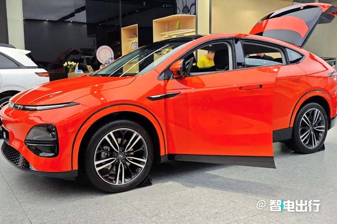 比亚迪新宋Plus EV售17.98万 小鹏G6卖19万能火吗-图5