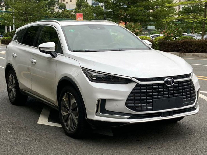 比亚迪唐EV实车曝光换搭家族前脸/配刀片电池-图1