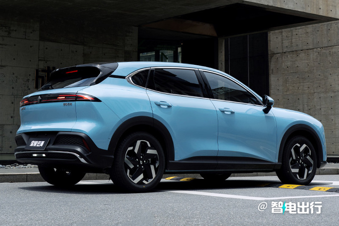 宝骏云?；?月上市纯电续航45km 比启源Q05便宜-图9