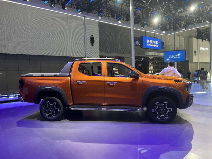专访|长安猎手或将于12月上市未来还将再推3款新能源皮卡-图12