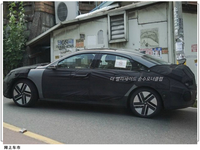 现代全新轿车现身配电子后视镜/空间堪比索纳塔-图5