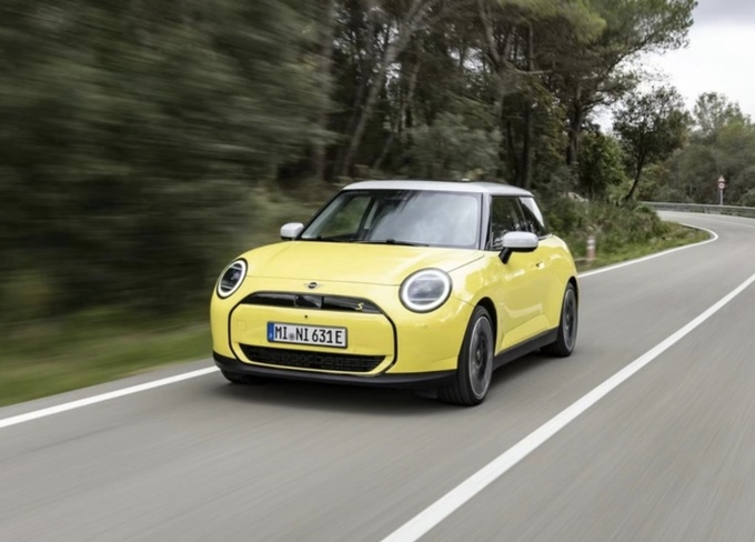 全新电动MINI Cooper上市18.98万元起经典之上更好玩-图2