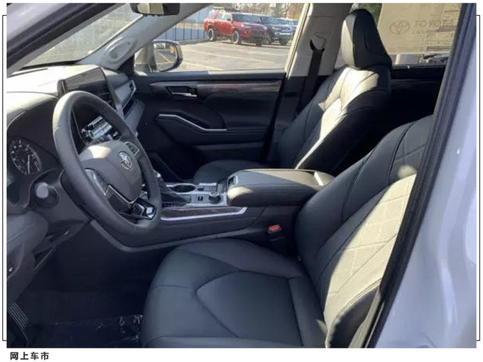 丰田全新汉兰达实拍搭2.5L混动/RAV4同款设计-图5