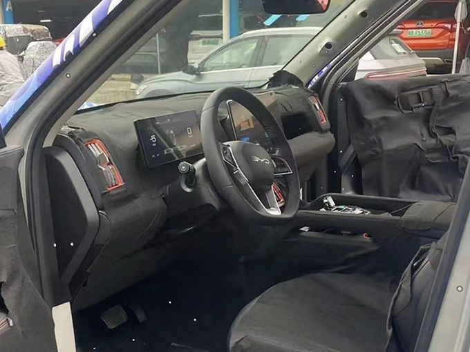 比亞迪皮卡實拍曝光撞臉福特F-150閃電這價格你滿意嗎-圖6