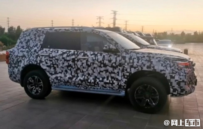 坦克600内饰首次曝光 副驾驶配屏幕 24天后首发-图1