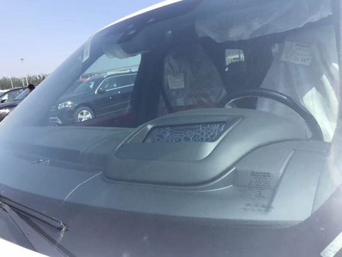 18款路虎揽胜创世加长版 大幅度促销价格-图3