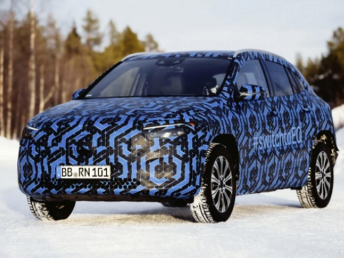 奔驰将推6款全新电动车EQA将在明年1月率先亮相-图1