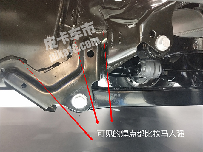 牧马人和牧马人皮卡选谁跟我看底盘你就知道了-图4