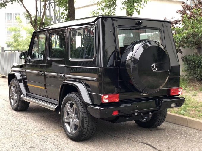 奔驰G500现车 津港19寸AMG熏黑轮裸利售-图7