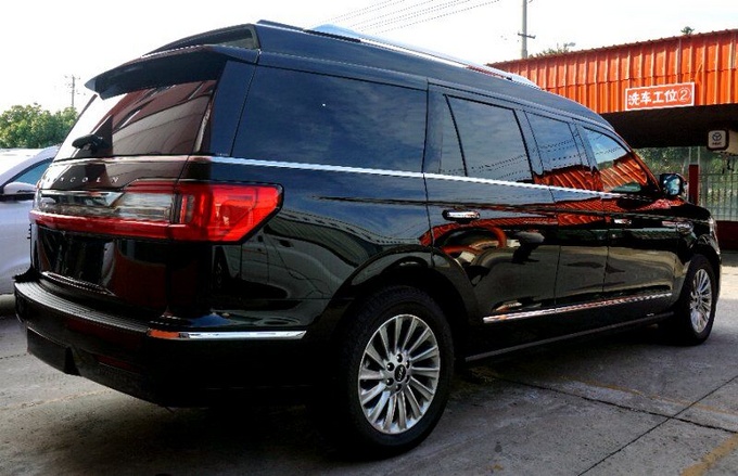 2018款林肯领袖一号现车热卖 升级更奢华-图3