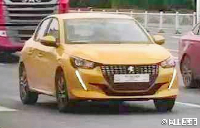 标致全新208路试谍照 搭三缸1.2T 或引入国内市场-图2