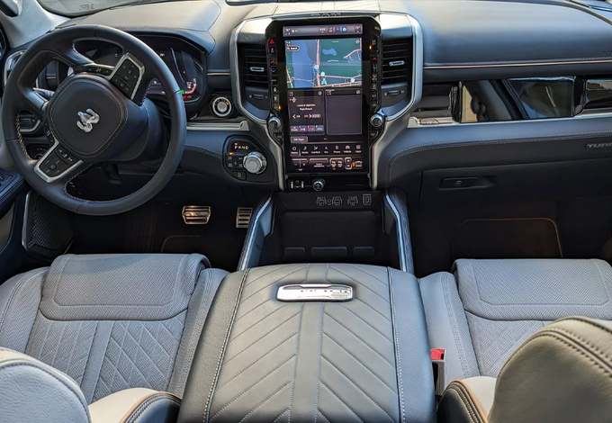 2025款RAM公羊曝光搭汽油3.0T V6有史以来最豪华-图7