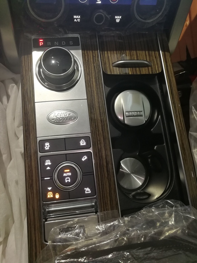 18款路虎揽胜行政手续全 Vogue加长巨惠-图7