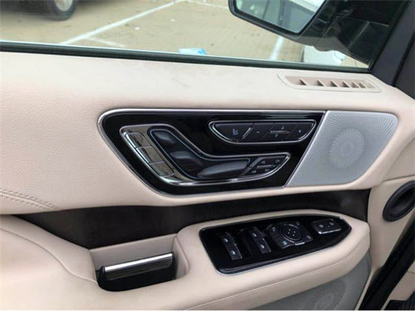 林肯领航员尊贵称号占领商务界 月末特价-图8