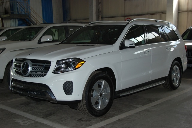 18款奔驰GLS450心动热惠 仅需90万超值购-图2