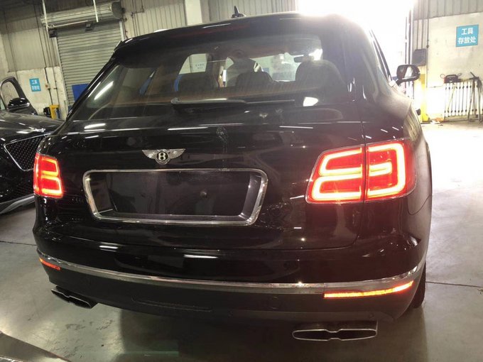 18款宾利添越4.0T柴油V8 惊艳奢华复古感-图8