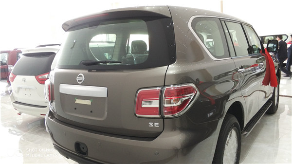 18款日产尼桑途乐SE 七座天窗操控性能优-图3
