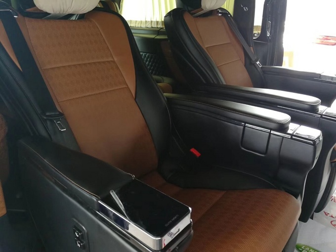 2018款奔驰V250商务车 豪华改装现车价格-图5