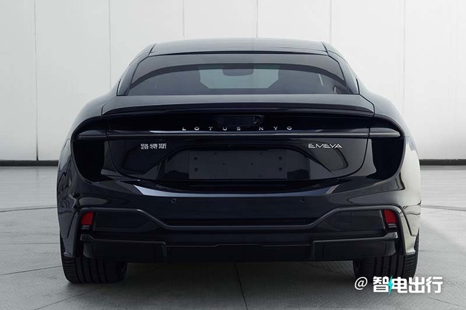 路特斯EMEYA实拍曝光2秒破百 PK保时捷Panamera-图4