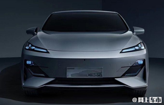 长安全新纯电轿车亮相比Model 3大 预计15万起售-图2