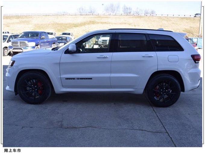 Jeep大切诺基SRT实拍 搭6.4L/配亮黑色轮毂-图3