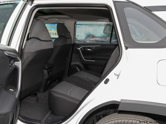 法系SUV新秀天逸BEYOND面对RAV4到底怂不怂-图7