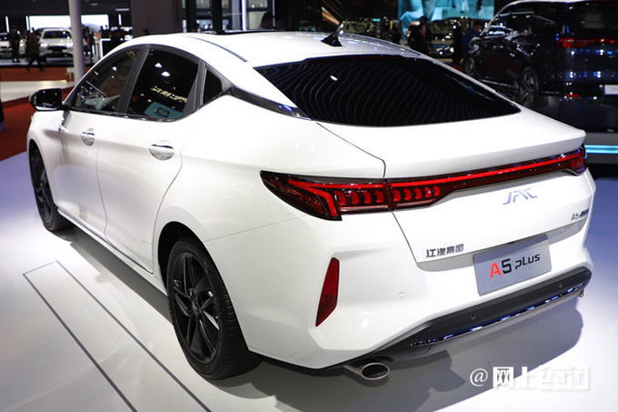 省7.4万买升级版江淮A5 PLUS预售6.58-8.58万-图2