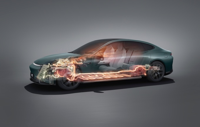 小鵬P7i 550版正式上市續航里程550km22.39萬元起-圖5