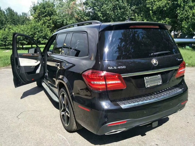 18款加版奔驰GLS450 慑人气魄SUV122万售-图3