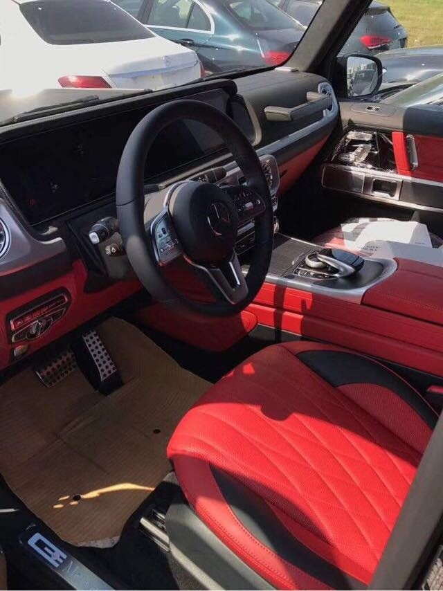 2019款奔驰G500首批预定 改款后更显霸气-图6