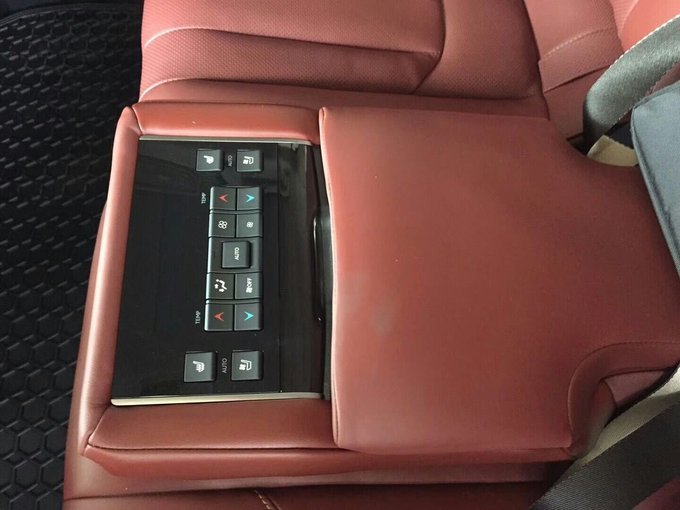 18新款雷克萨斯LX570 外驭豪迈内蕴尊崇-图5