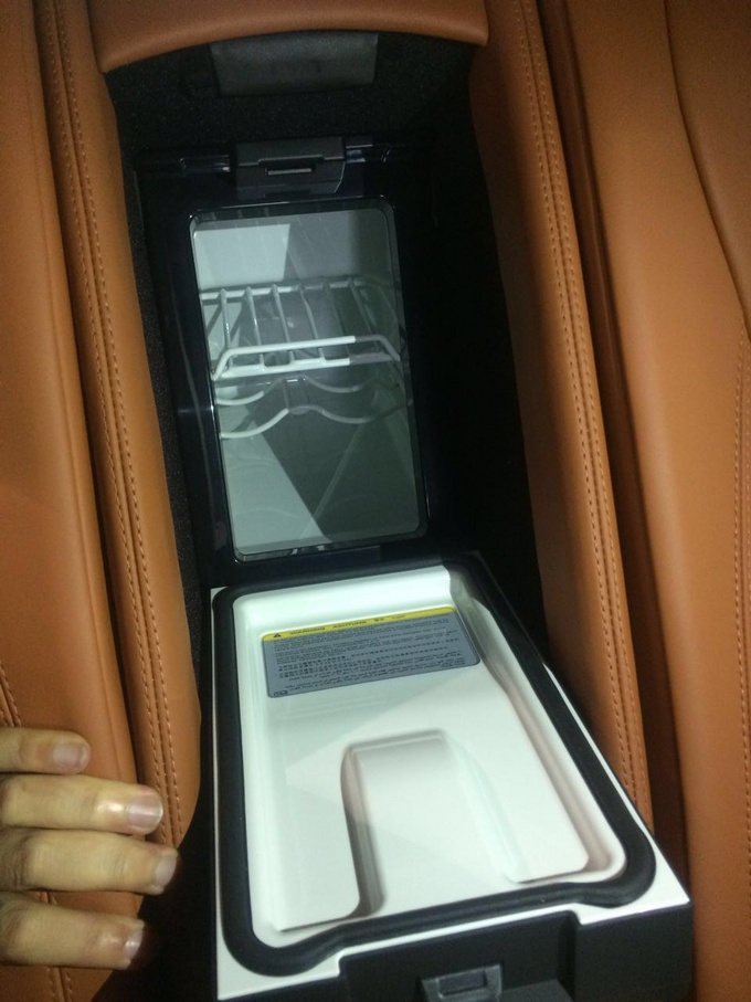 18款宾利飞驰V8S智能配置 最新优惠行情-图6