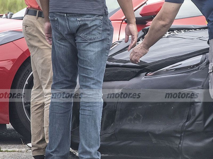 雪佛兰科尔维特新车型曝光换搭混动系统动力提升-图1