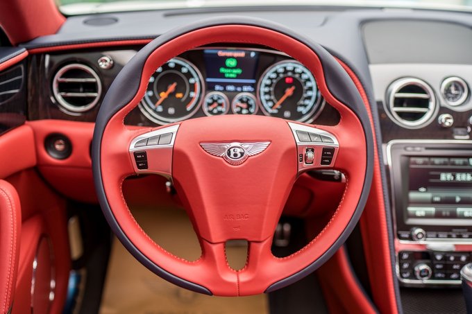 18款宾利飞驰V8S 四座顶级气质商务轿跑-图6