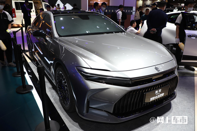 一汽丰田主力车型将改款新普拉多/皇冠轿车明年上市-图2