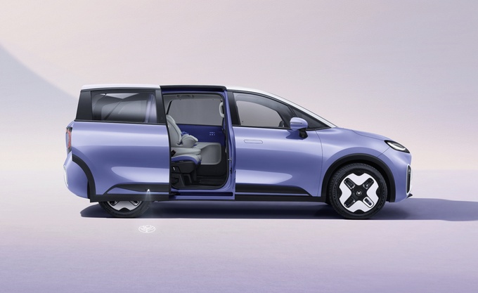 首款母婴友好车型极狐考拉上市售价13.18万元起-图4